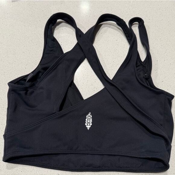 FP Movement Get Real Asymmetrical Sports Bra Black XS - Picture 2 of 4